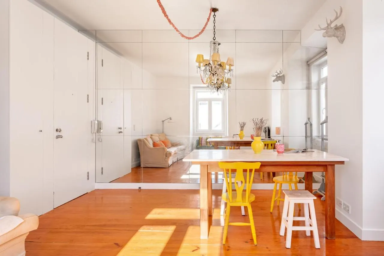ALTIDO Chic 2BR Apt in Bairro Alto, 2mins to São Pedro de Alcântara viewpoint Lisboa Portugal